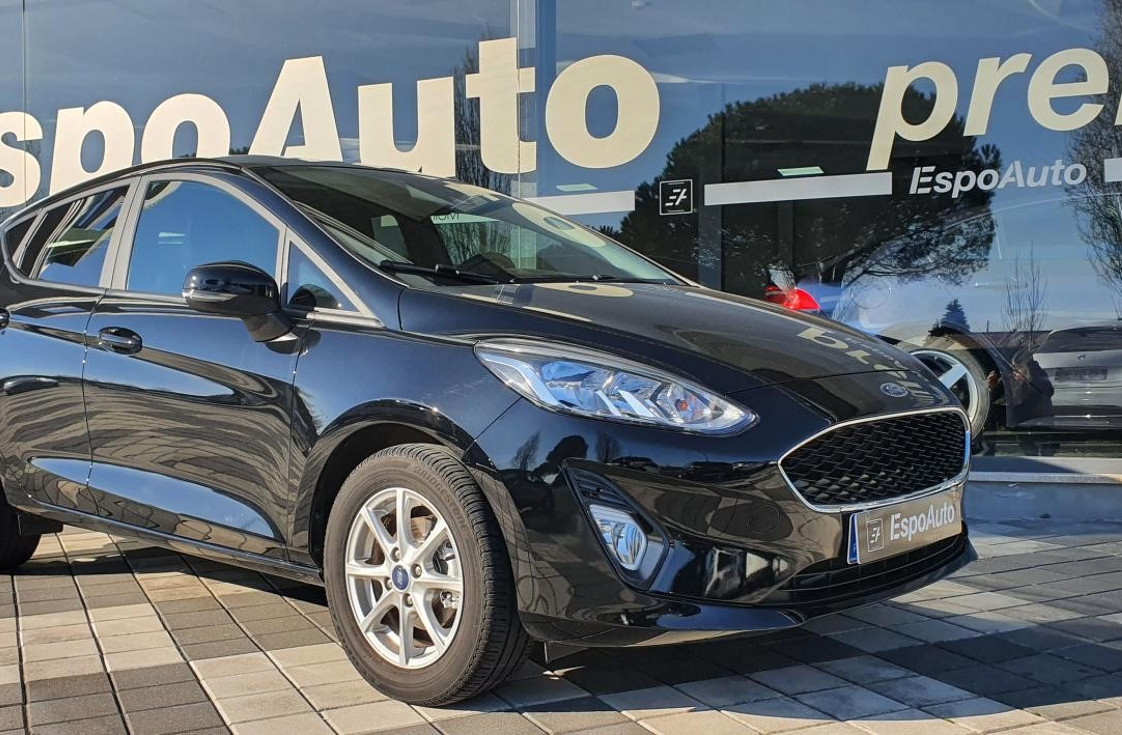 FORD Fiesta 1.1 Ti-VCT Business