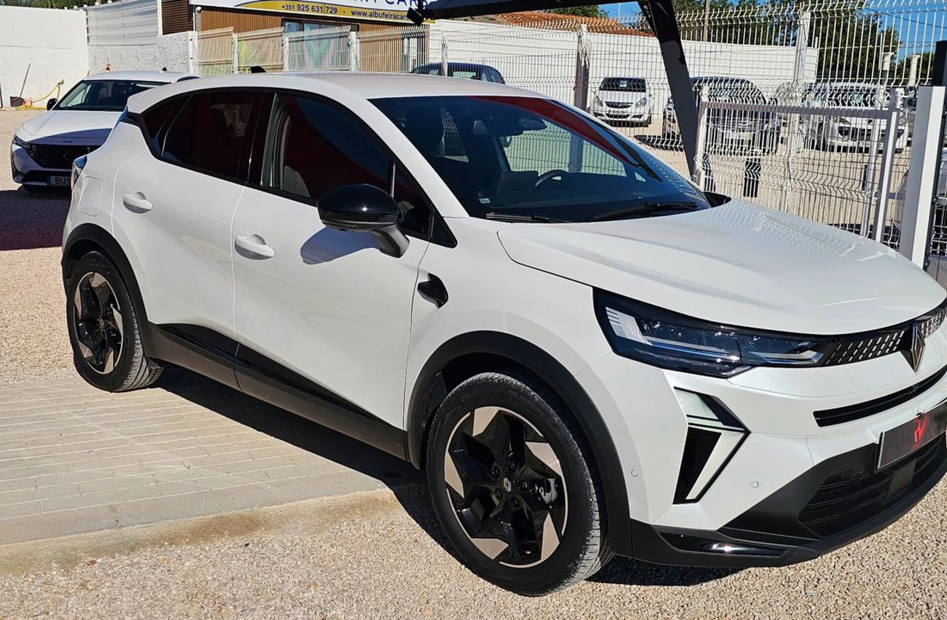 RENAULT Captur 1.6 E-Tech Full Hybrid Evolution