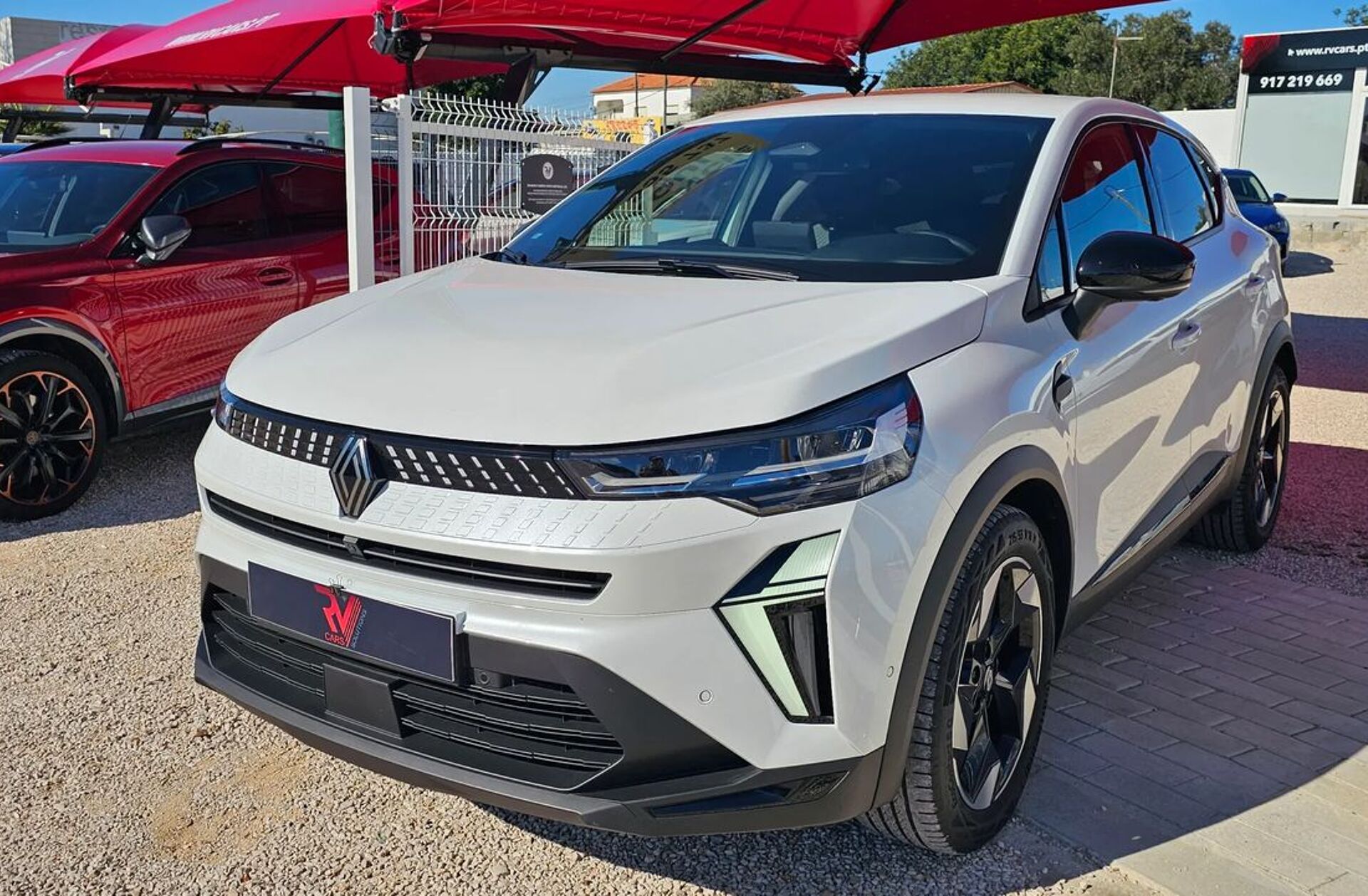 RENAULT Captur 1.6 E-Tech Full Hybrid Evolution