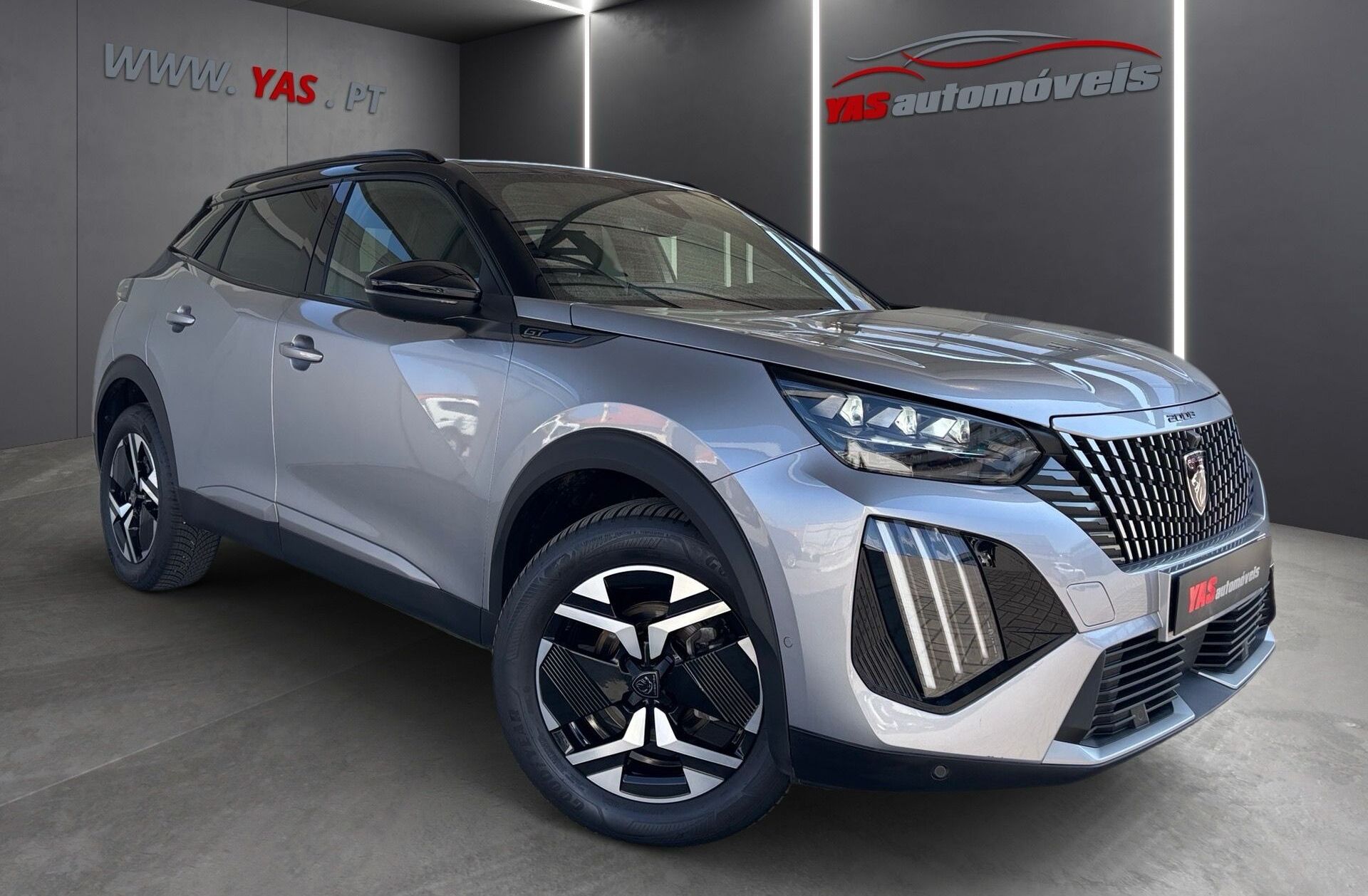 PEUGEOT 2008 1.2 PureTech GT EAT8