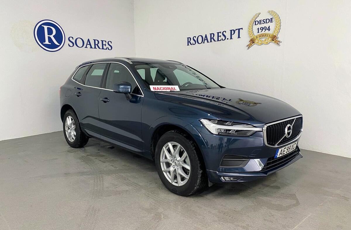 VOLVO XC60 2.0 B4 Momentum Plus Geartronic