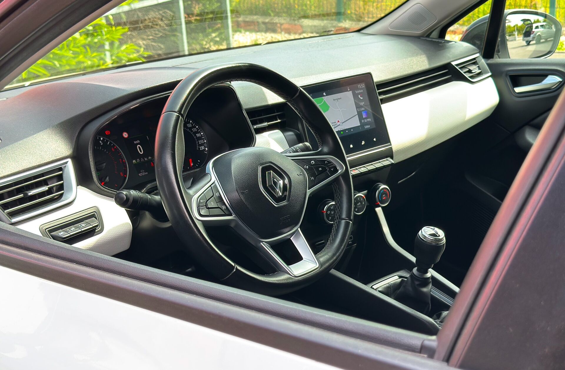 RENAULT Clio 1.0 TCe Techno