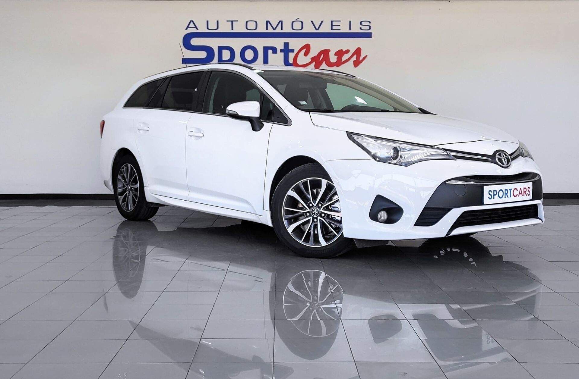 TOYOTA Avensis SW 2.0 D-4D Exclusive+GPS