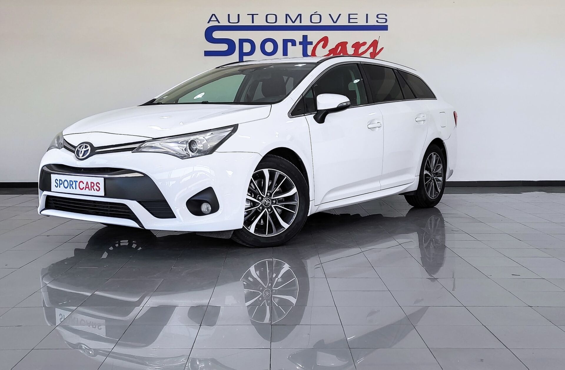 TOYOTA Avensis 2.0 D-4D Exclusive+GPS