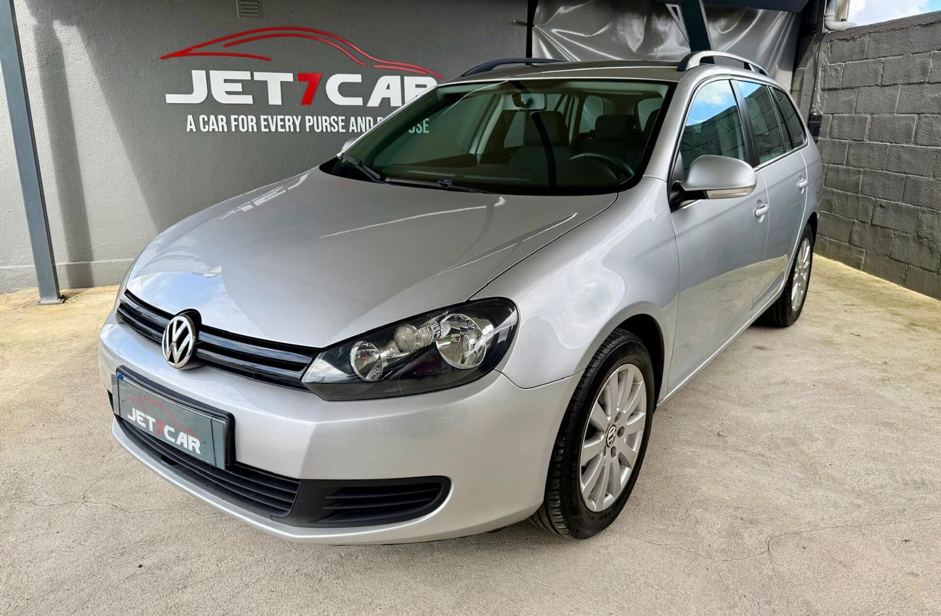 VOLKSWAGEN Golf 1.6 TDi Confortline