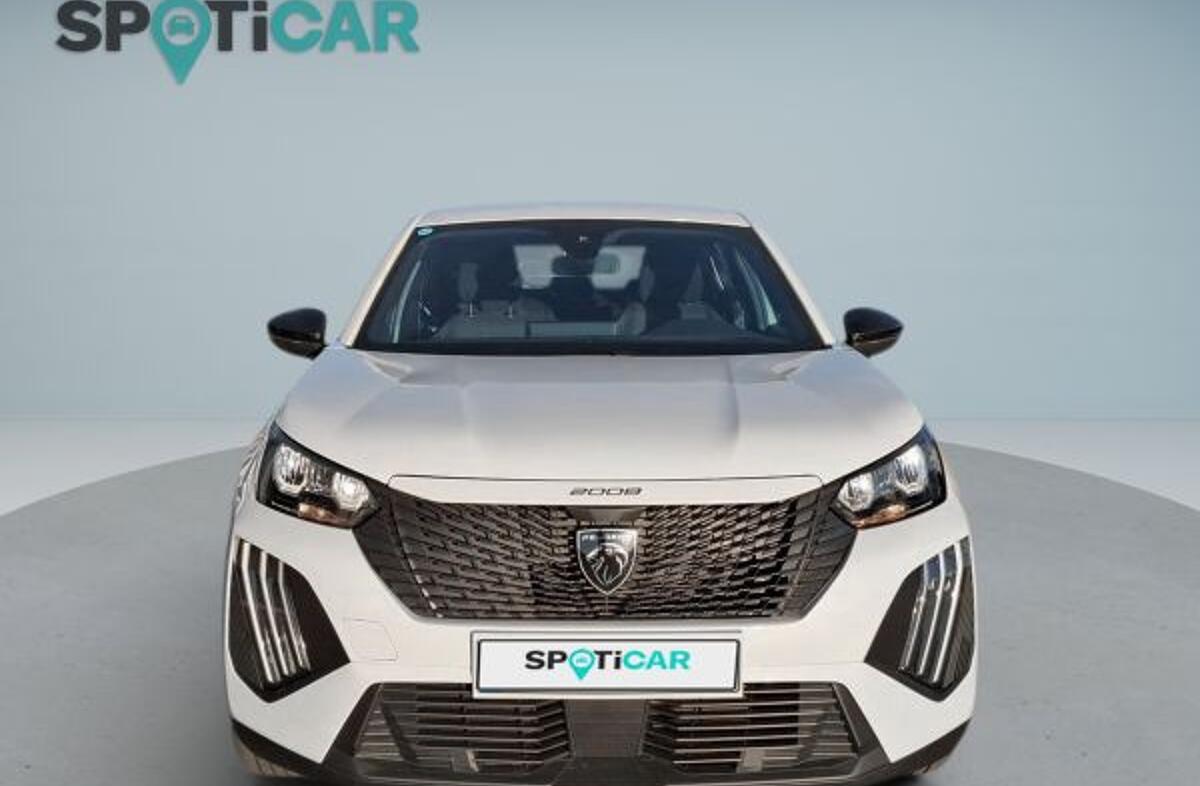 PEUGEOT 2008 1.2 PureTech Style