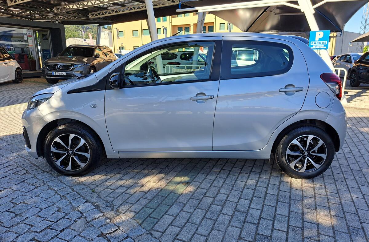 PEUGEOT 108 1.0 VTi Style