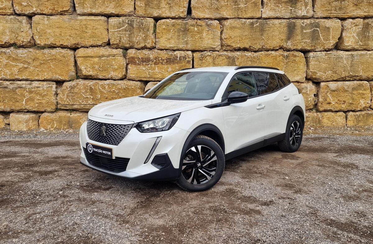 PEUGEOT 2008 e- 50 kWh GT