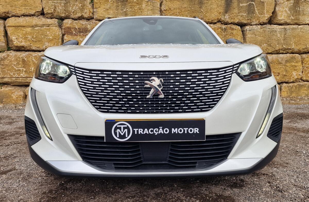 PEUGEOT 2008 e- 50 kWh GT