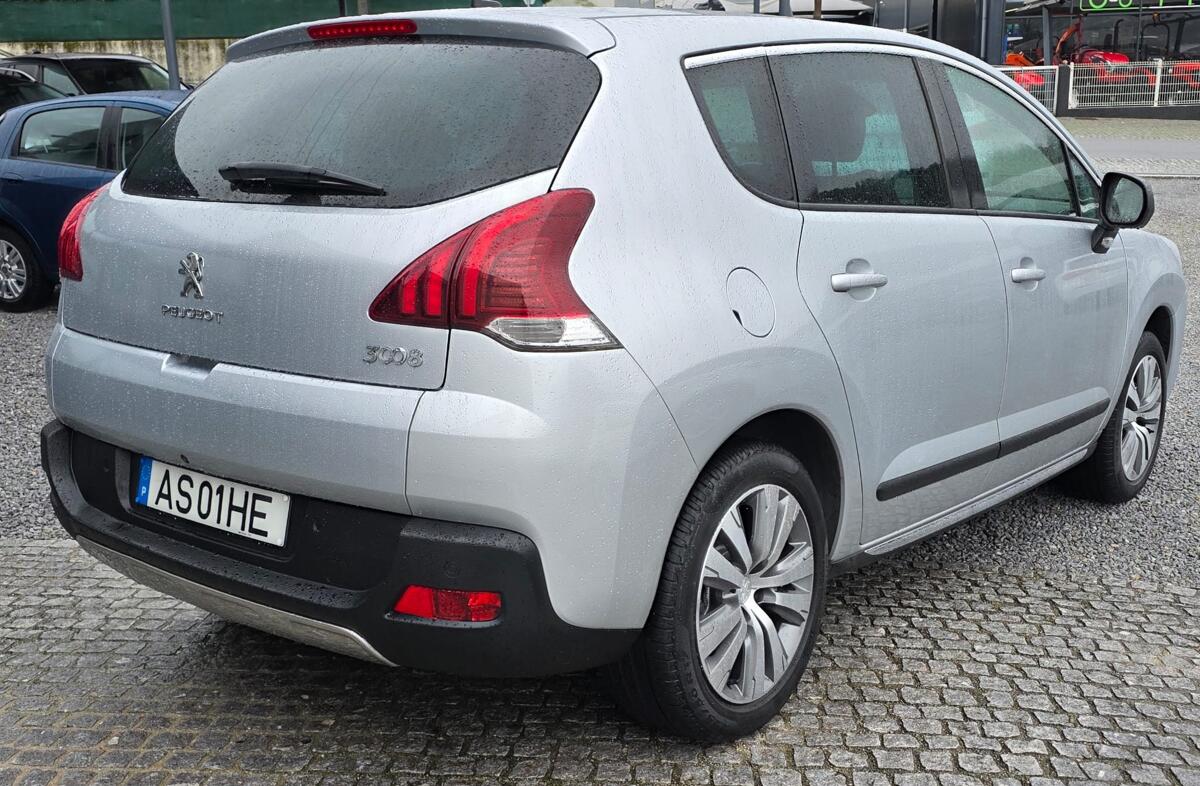 PEUGEOT 3008 1.6 HDi Access