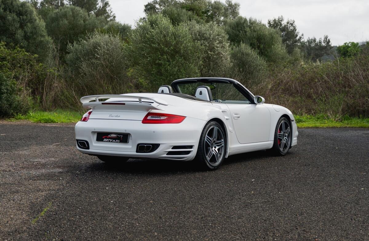 PORSCHE 911 Carrera Turbo
