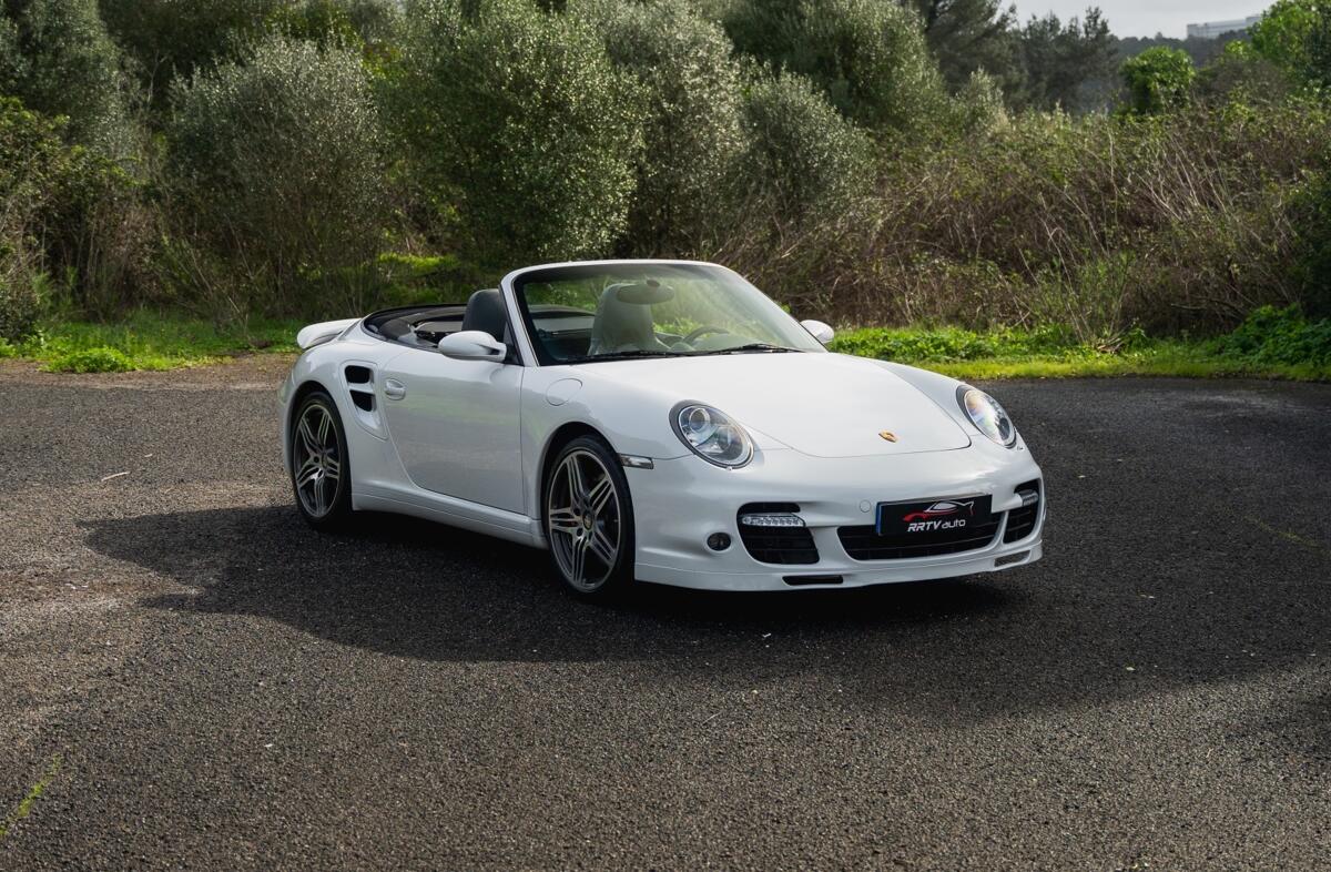 PORSCHE 911 Carrera Turbo