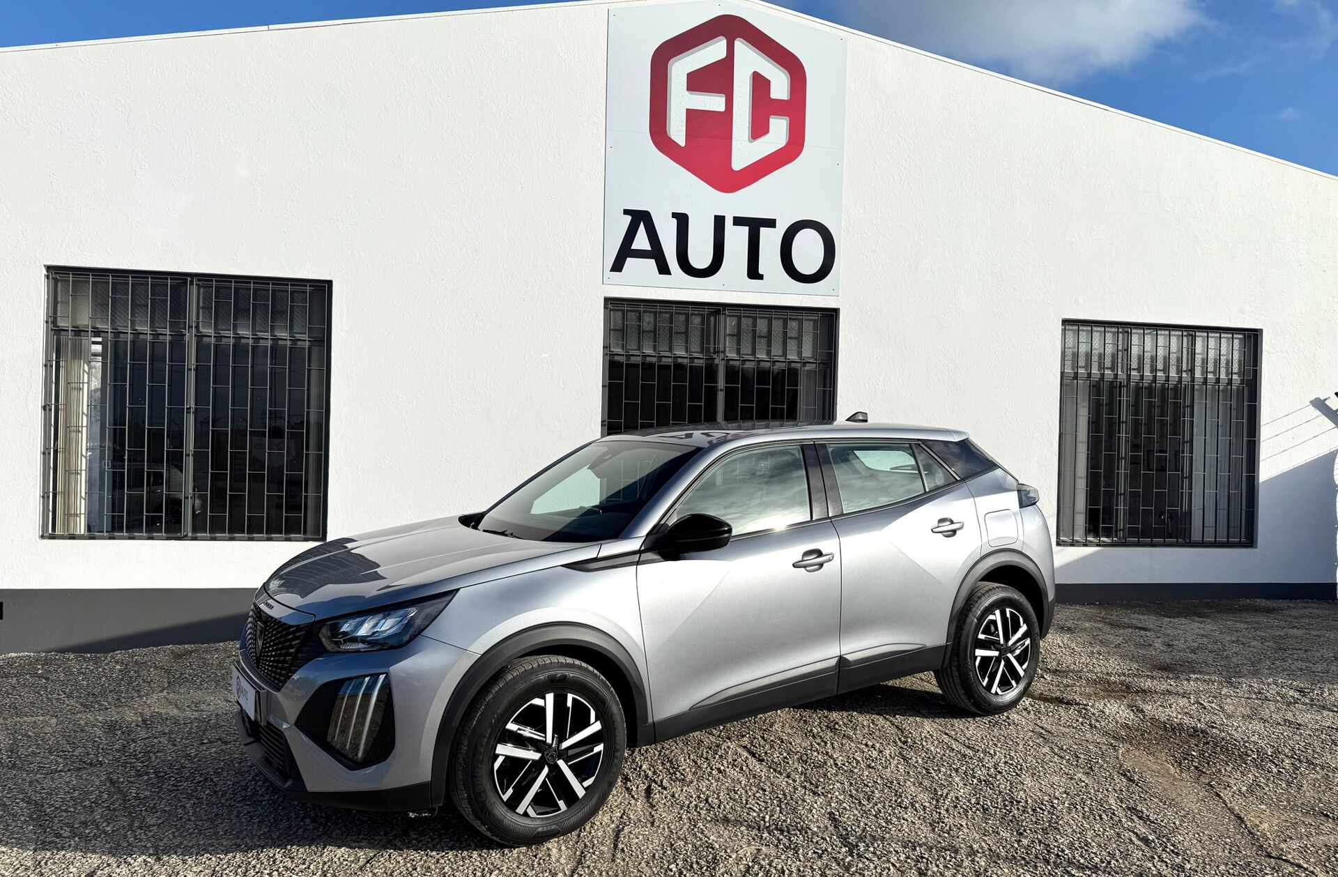 PEUGEOT 2008 1.2 PureTech Style