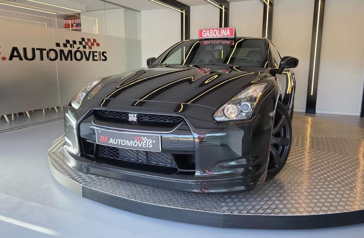NISSAN GT-R 3.8 V6 Black Edition