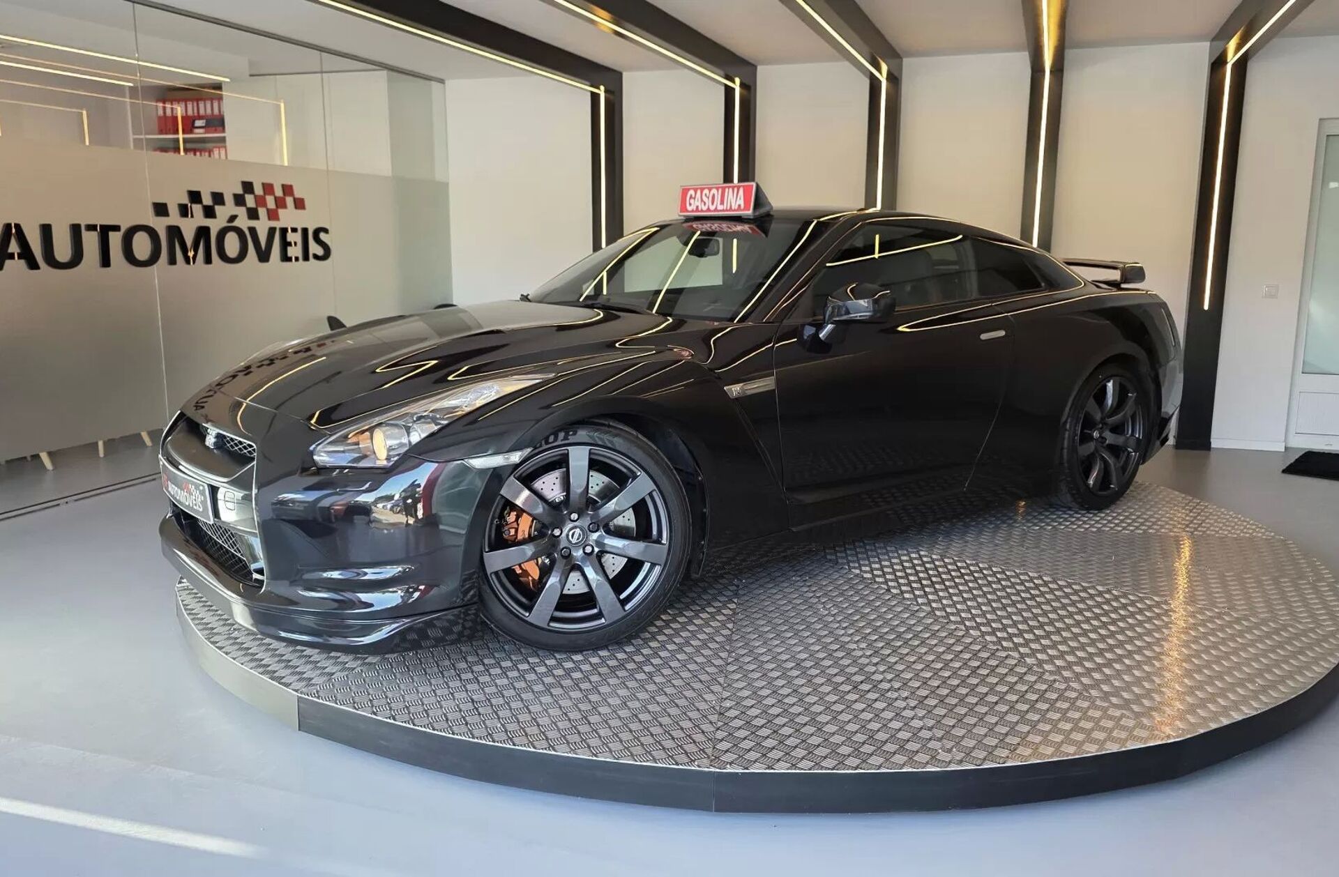 NISSAN GT-R 3.8 V6 Black Edition
