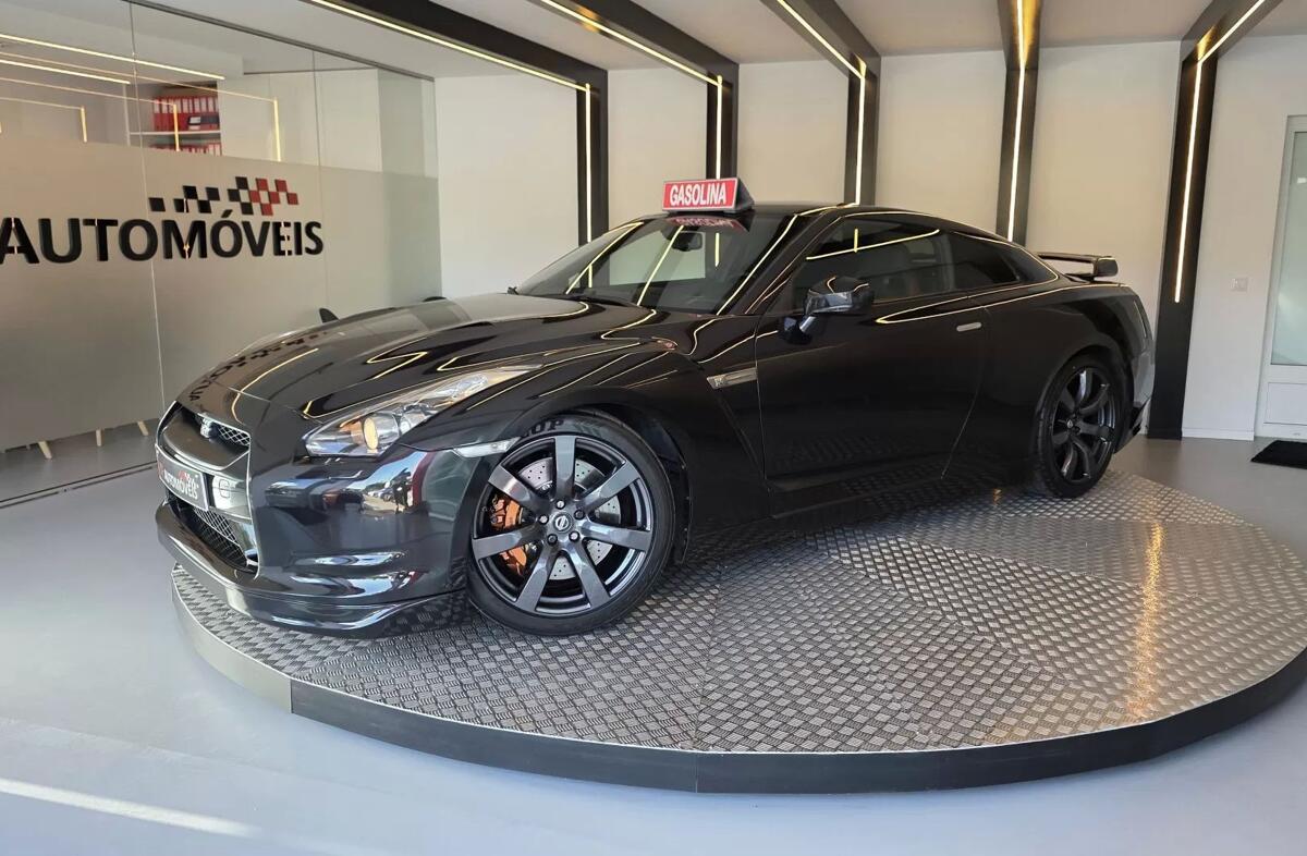 NISSAN GT-R 3.8 V6 Black Edition