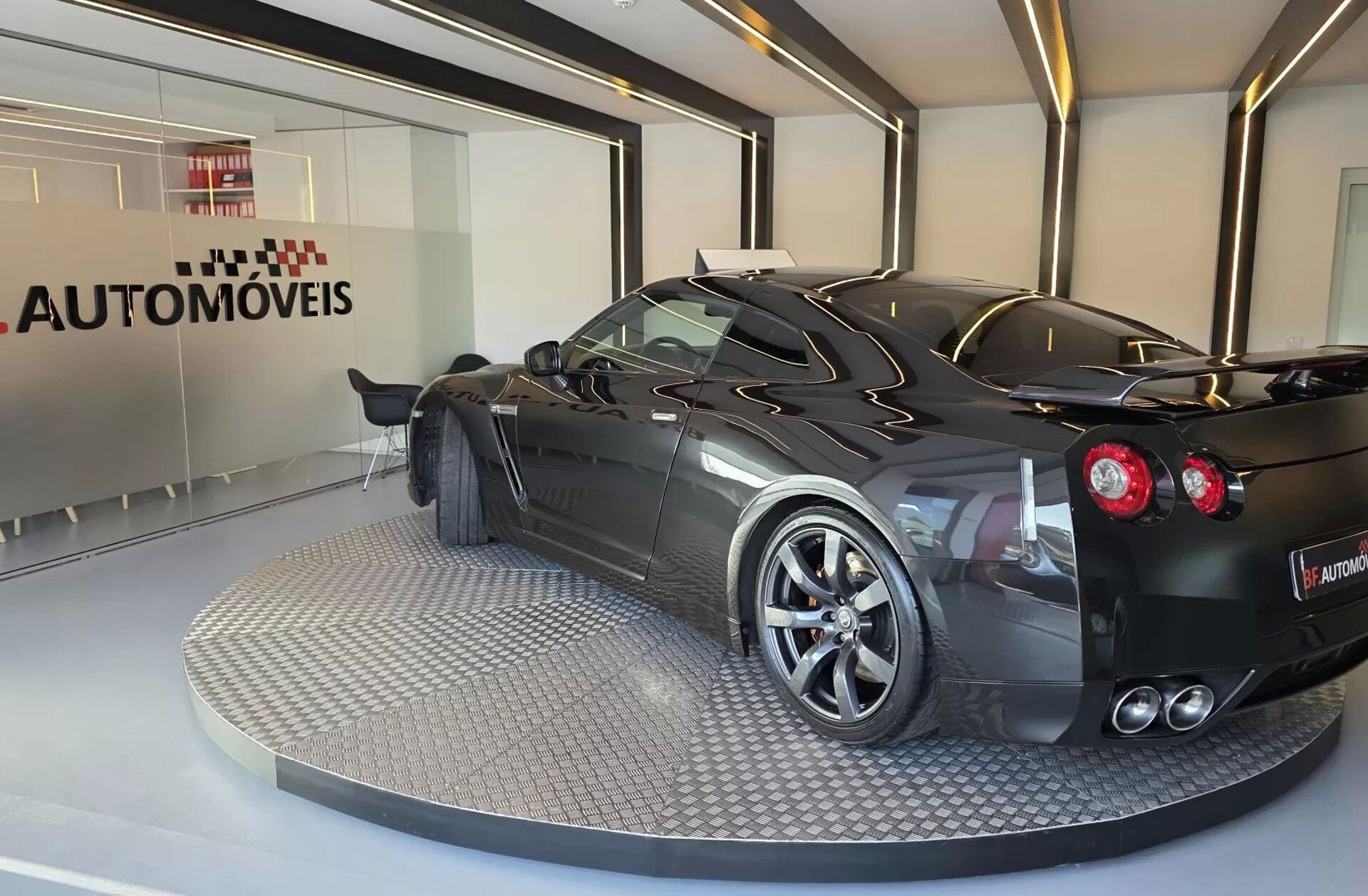 NISSAN GT-R 3.8 V6 Black Edition