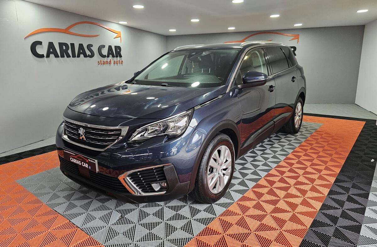 PEUGEOT 5008 1.6 BlueHDi Allure