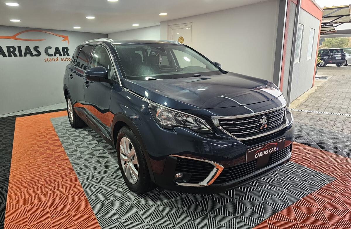 PEUGEOT 5008 1.6 BlueHDi Allure