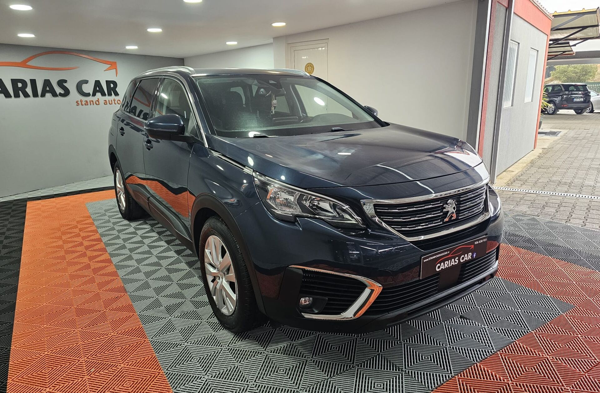 PEUGEOT 5008 1.6 BlueHDi Allure