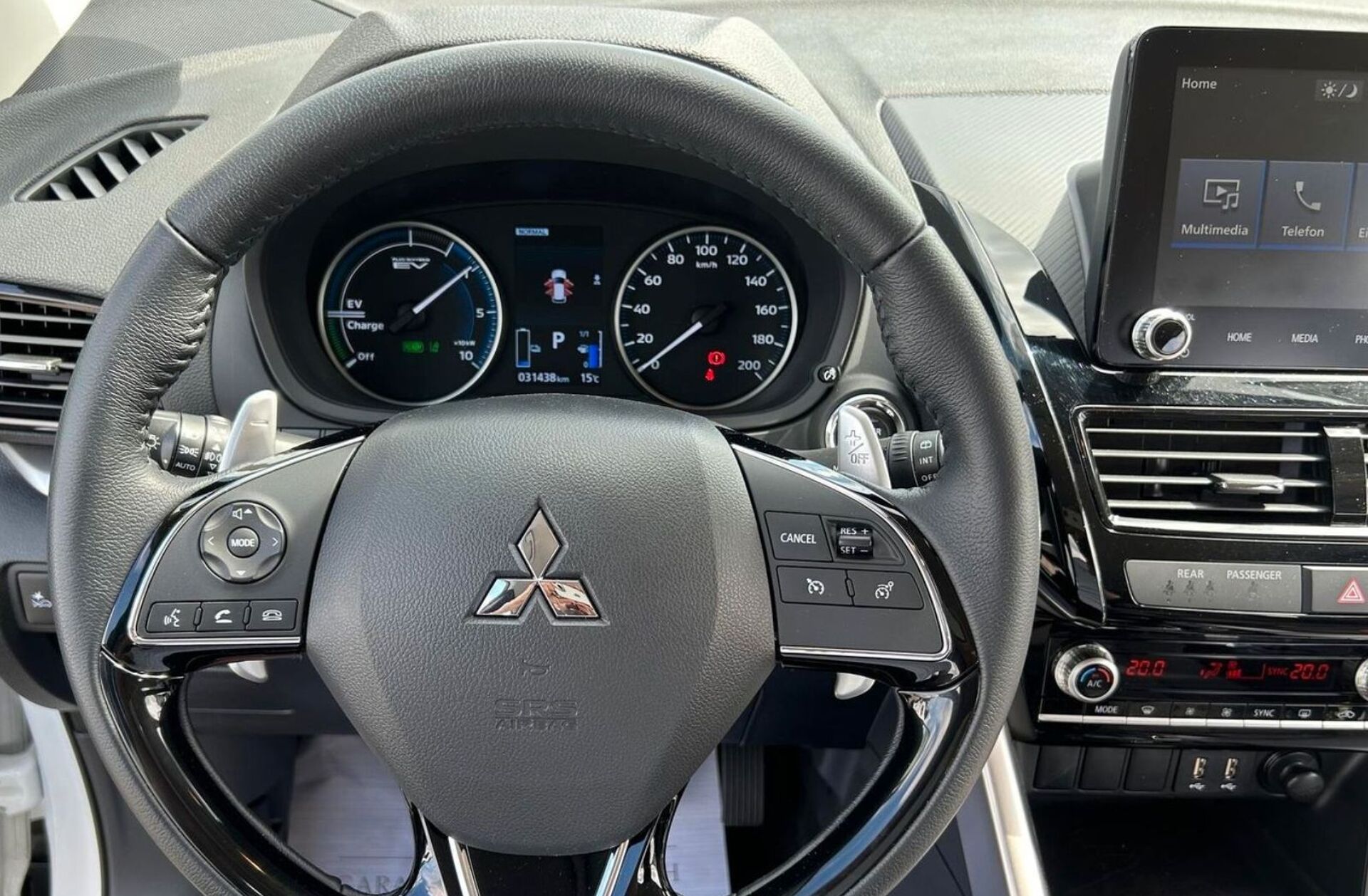 MITSUBISHI Eclipse Cross 2.4 PHEV eMotion