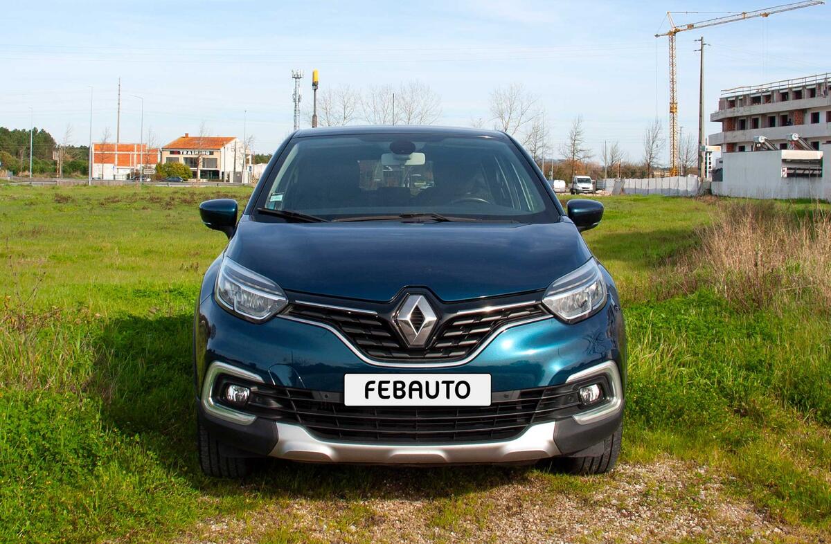 RENAULT Captur 0.9 TCe Exclusive