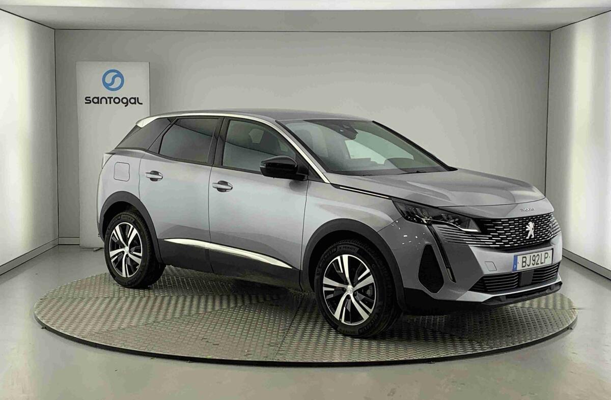 PEUGEOT 3008 1.2 Hybrid Allure Pack e-DCS6