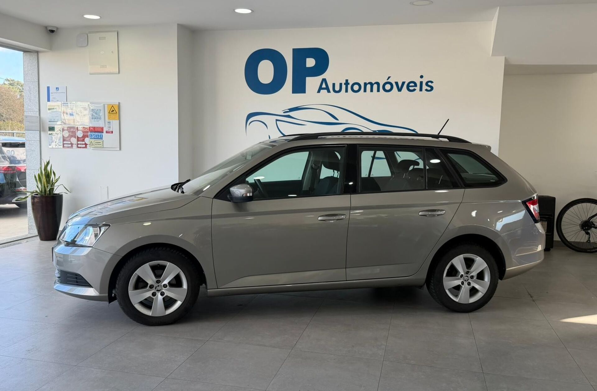 SKODA Fabia 1.0 Active