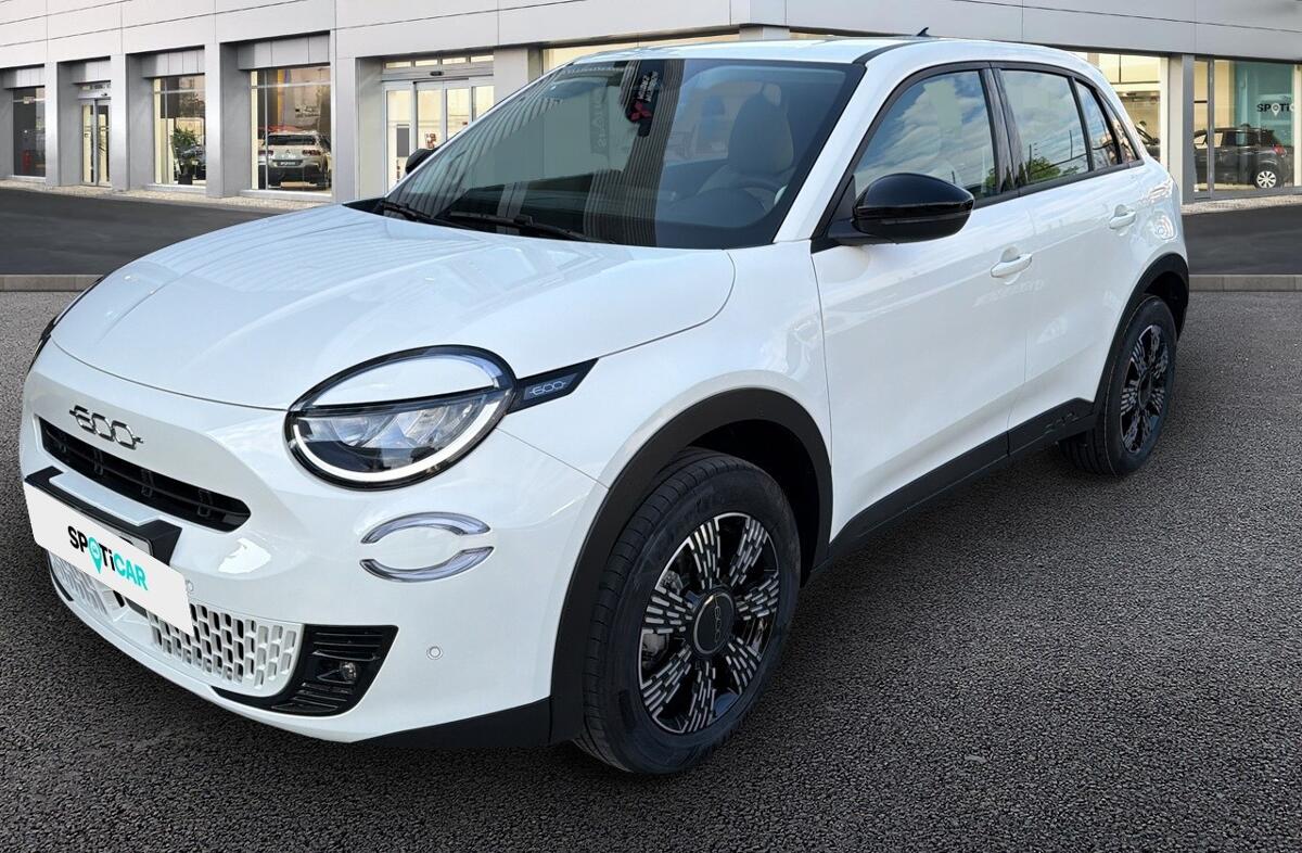 FIAT 600 1.2 Hybrid Icon