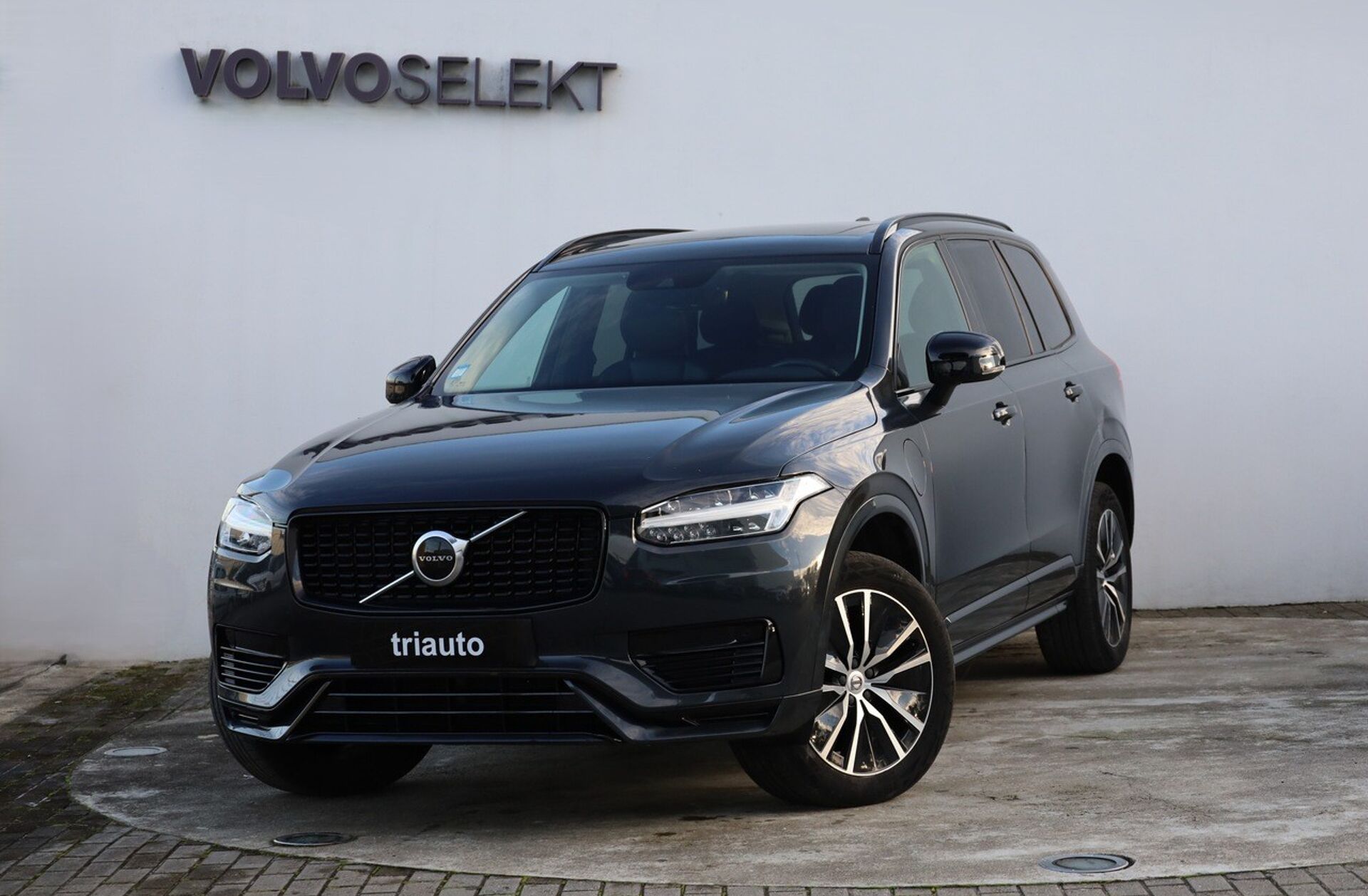 VOLVO XC90 2.0 T8 PHEV R-Design Expression AWD