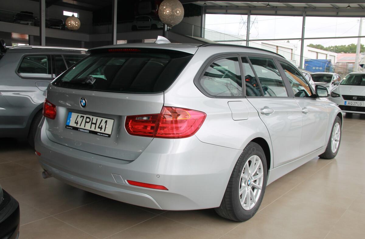 BMW Serie-3 318 d Touring Auto