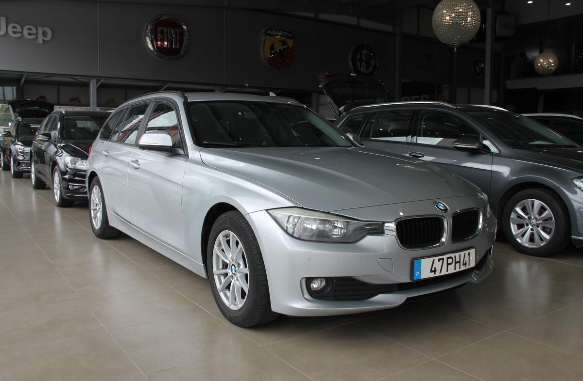 BMW Serie-3 318 d Touring Auto
