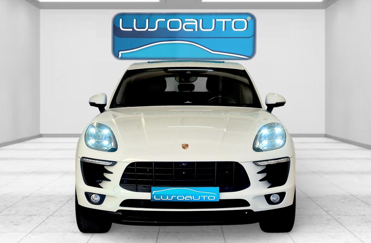 PORSCHE Macan Macan