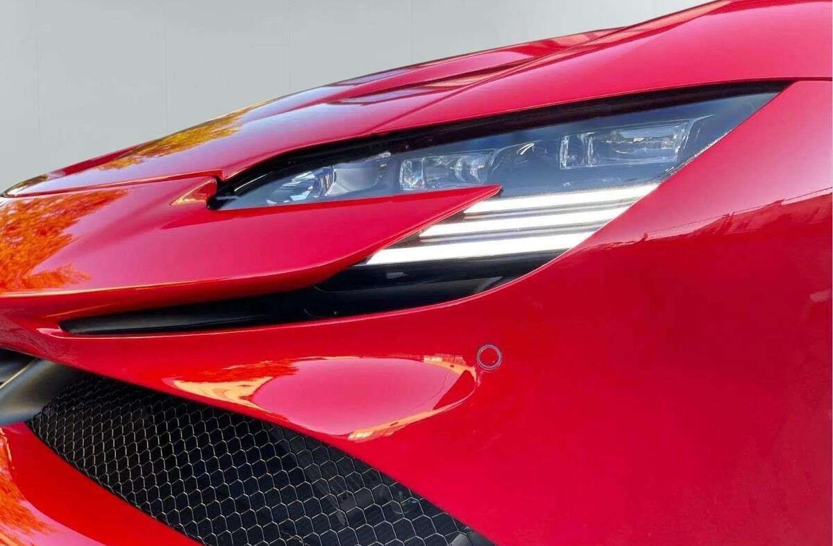 FERRARI SF90 Stradale