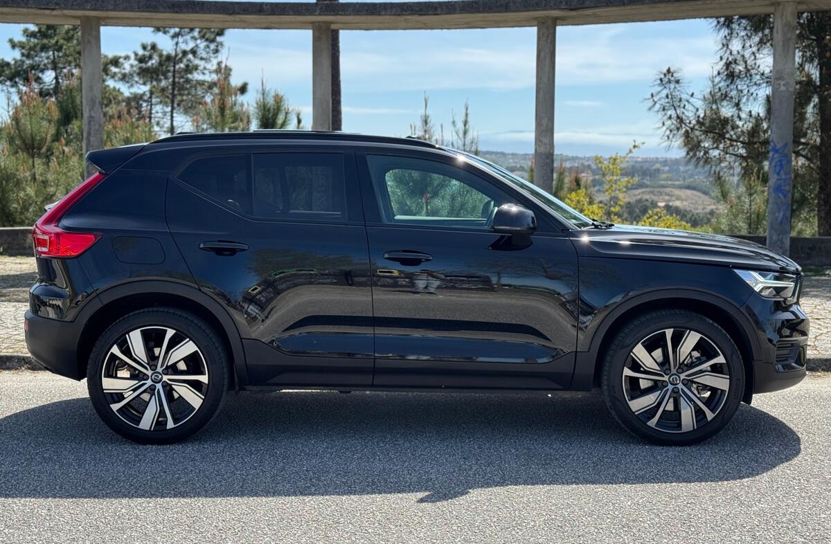 VOLVO XC40 1.5 T4 PHEV R-Design