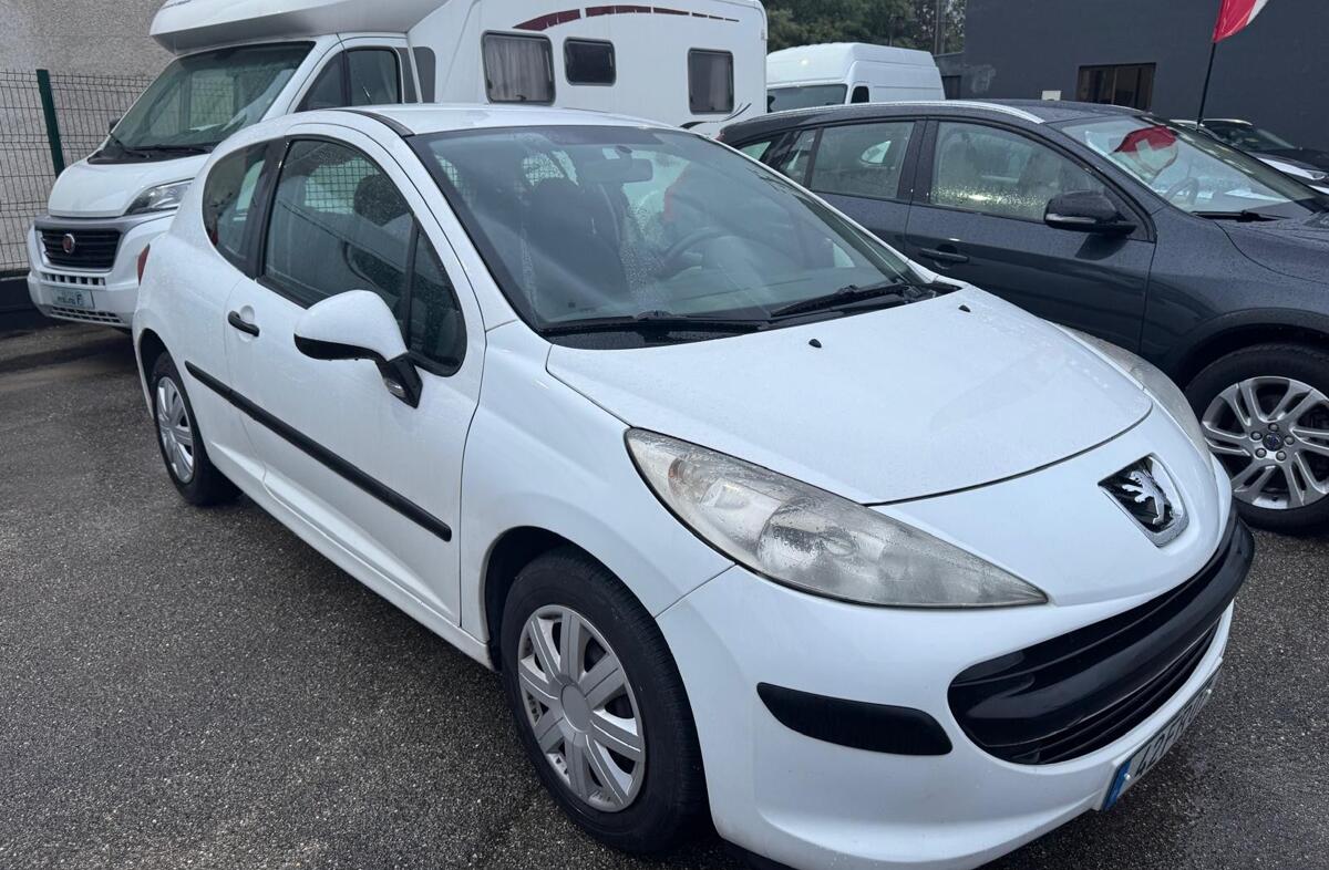 PEUGEOT 207 1.4 HDi Urban