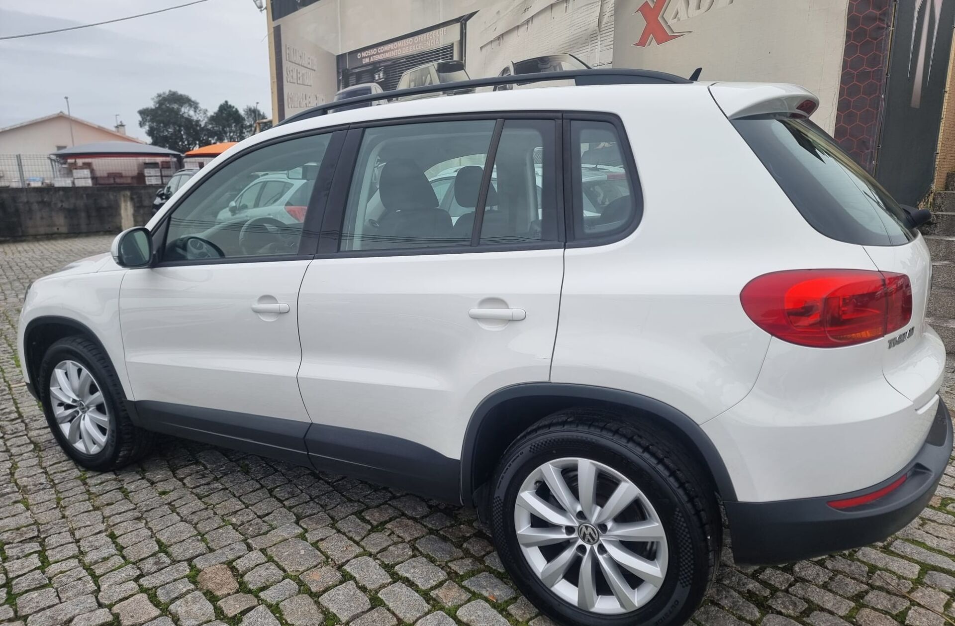 VOLKSWAGEN Tiguan 2.0 TDi Sport BlueMotion