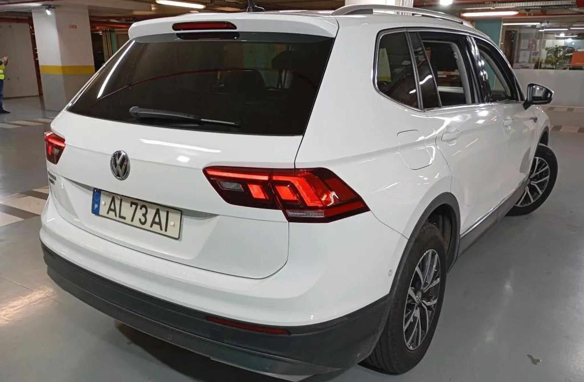 VOLKSWAGEN Tiguan All.2.0 TDI Confortline DSG