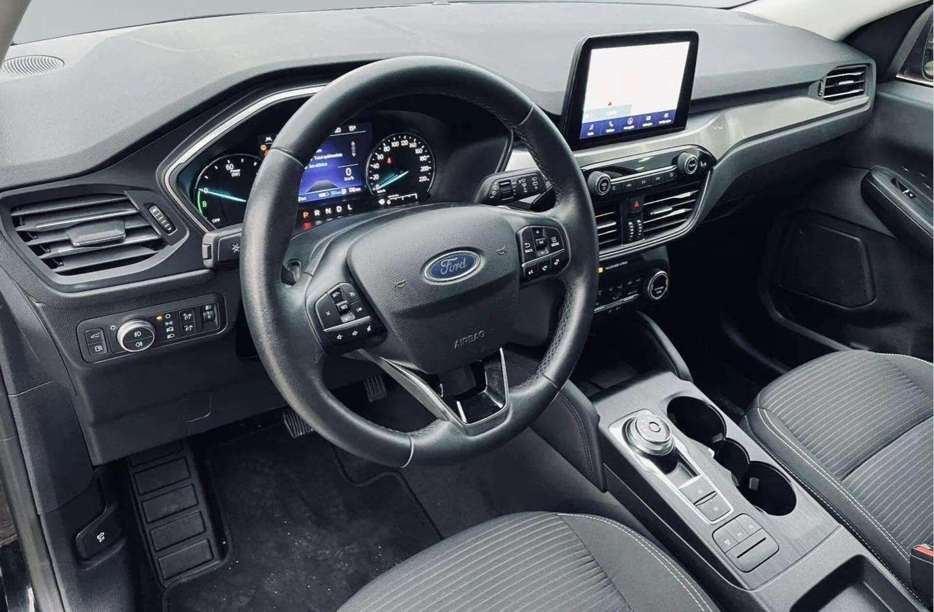 FORD Kuga 2.5 PHEV Titanium