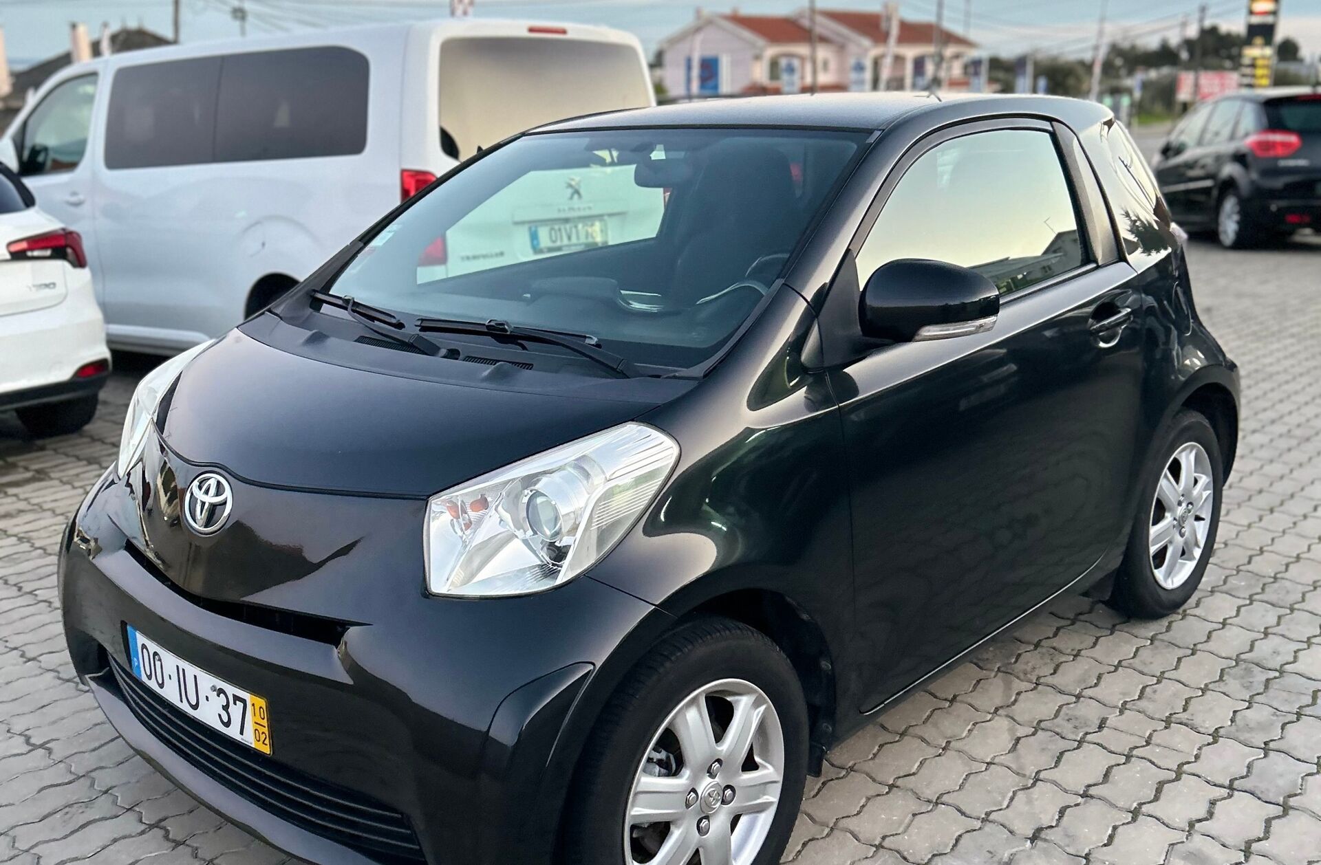 TOYOTA IQ 1.0 VVT-i
