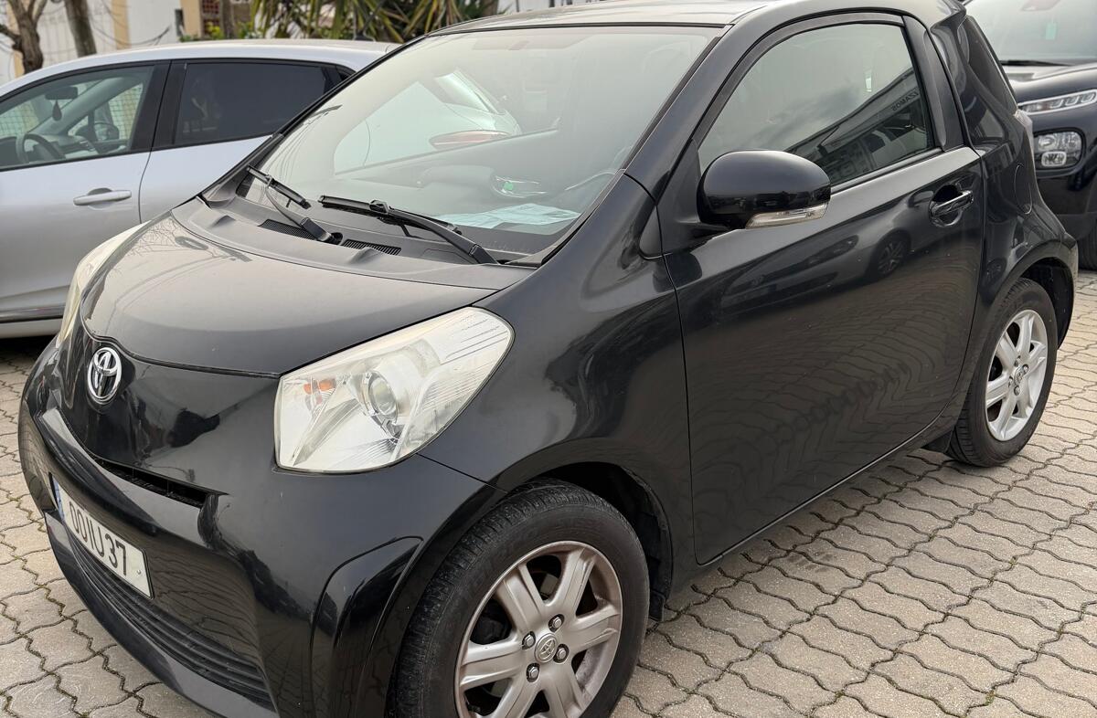 TOYOTA IQ 1.0 VVT-i