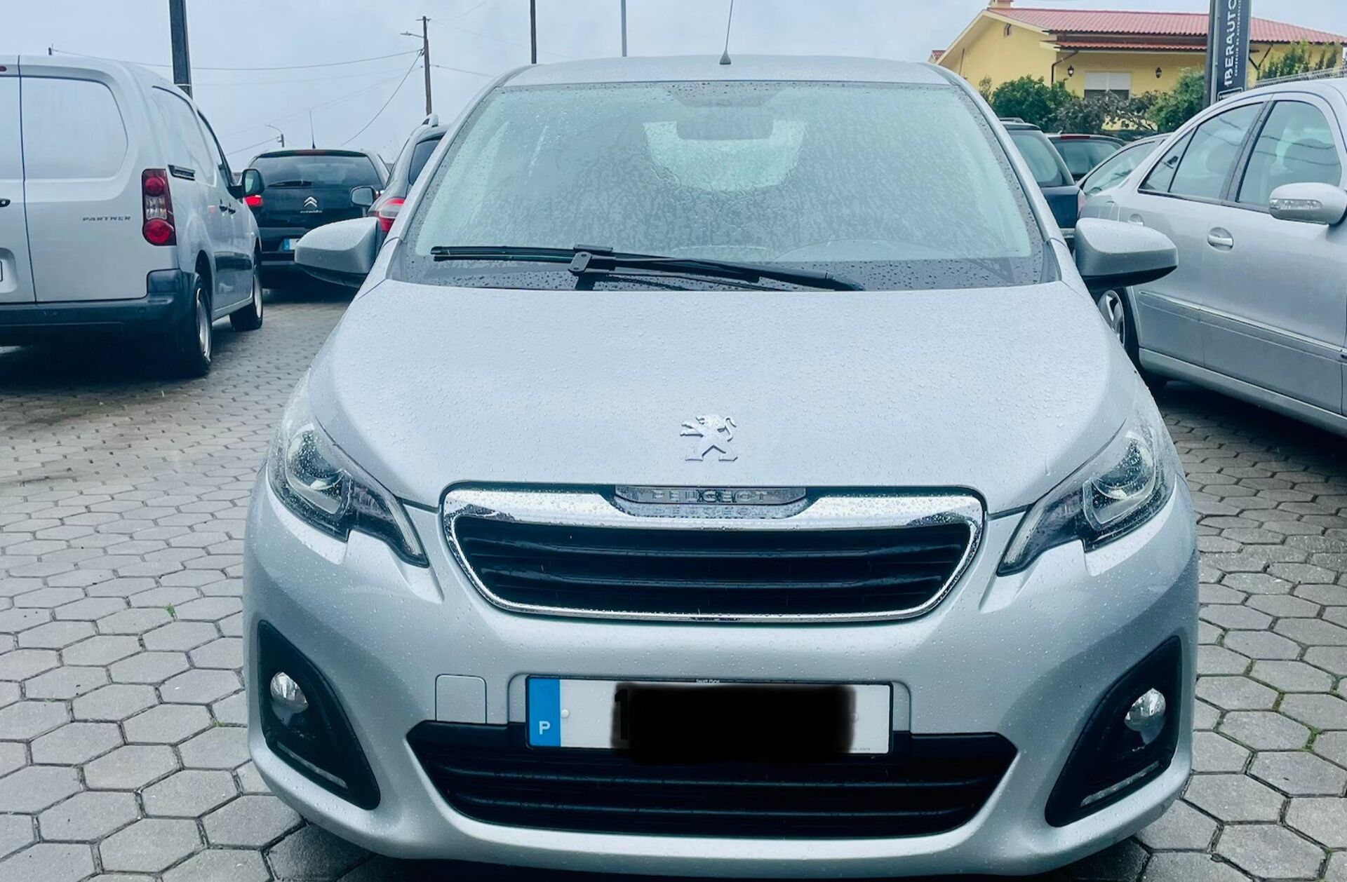 PEUGEOT 108 1.0 VTi Allure