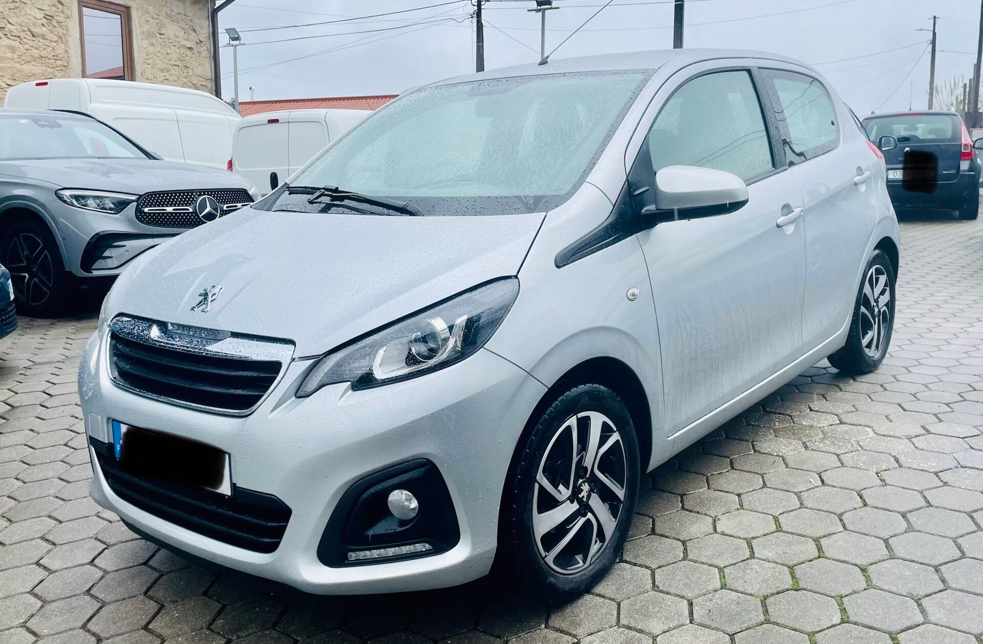 PEUGEOT 108 1.0 VTi Allure