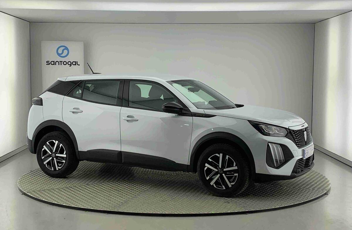 PEUGEOT 2008 1.2 PureTech Style