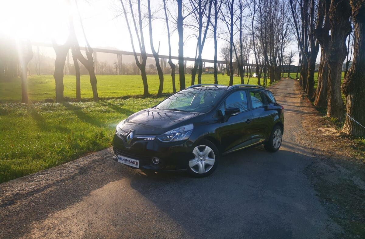 RENAULT Clio 1.5 dCi Luxe EDC