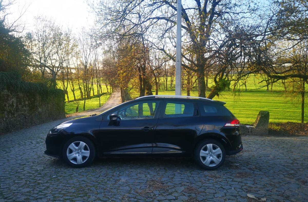 RENAULT Clio 1.5 dCi Luxe EDC