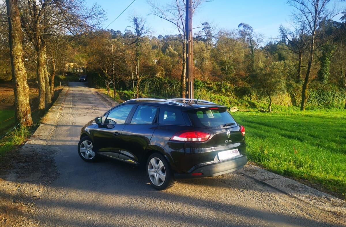 RENAULT Clio 1.5 dCi Luxe EDC