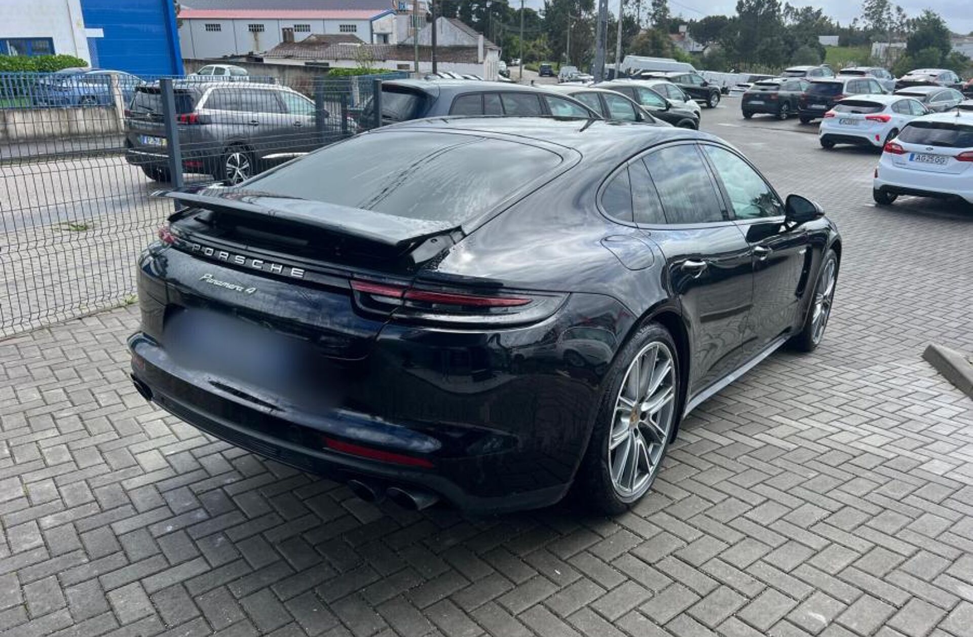 PORSCHE Panamera 4 E-Hybrid