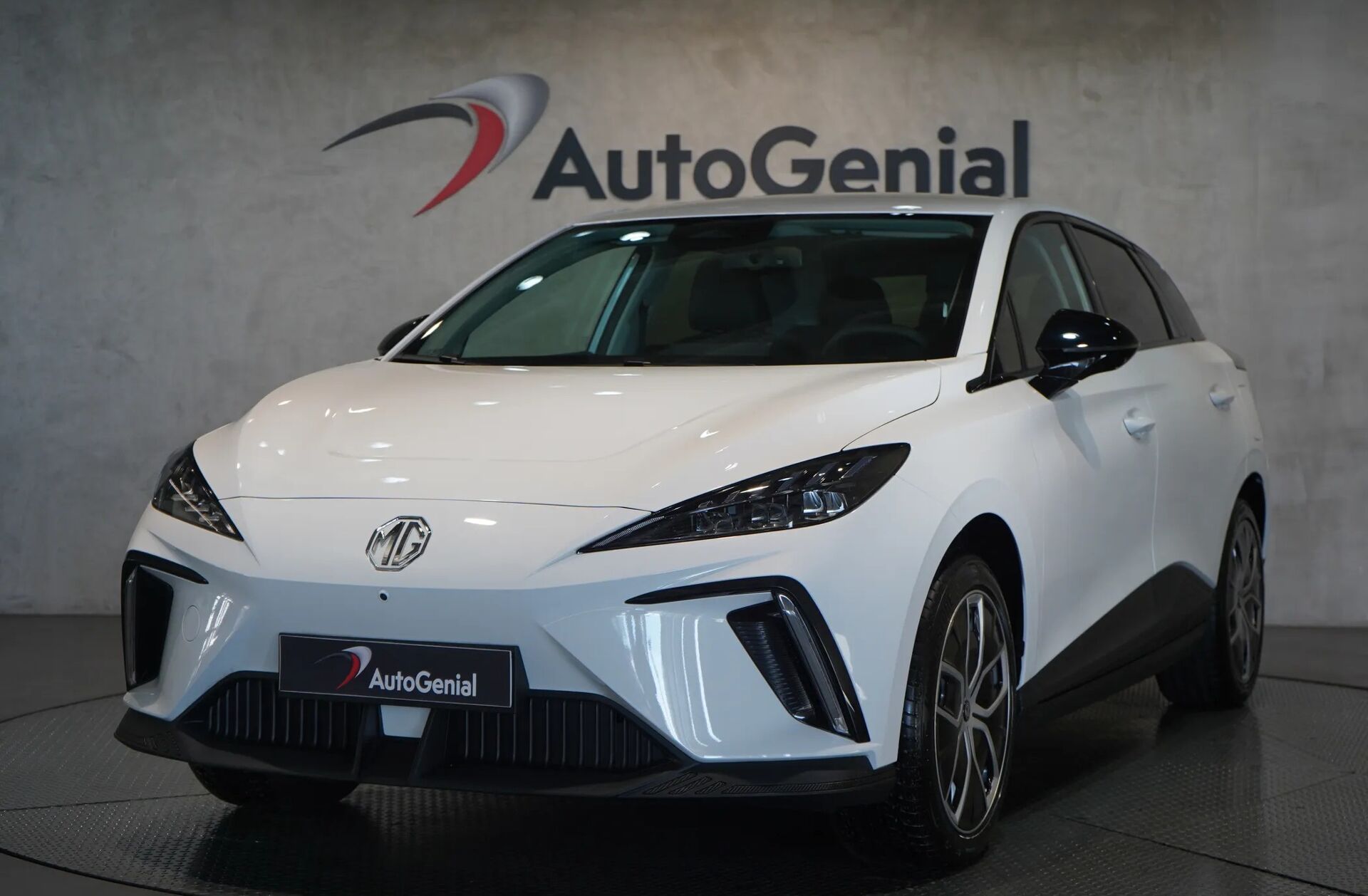 MG MG4 64 kWh Luxury