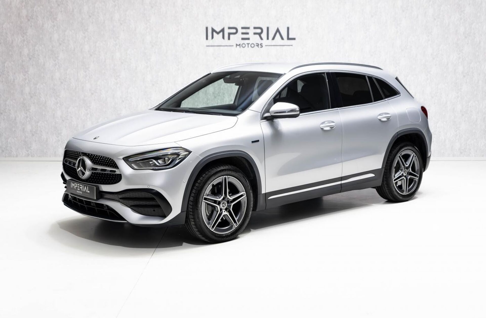 MERCEDES Classe GLA GLA 250 e AMG Line
